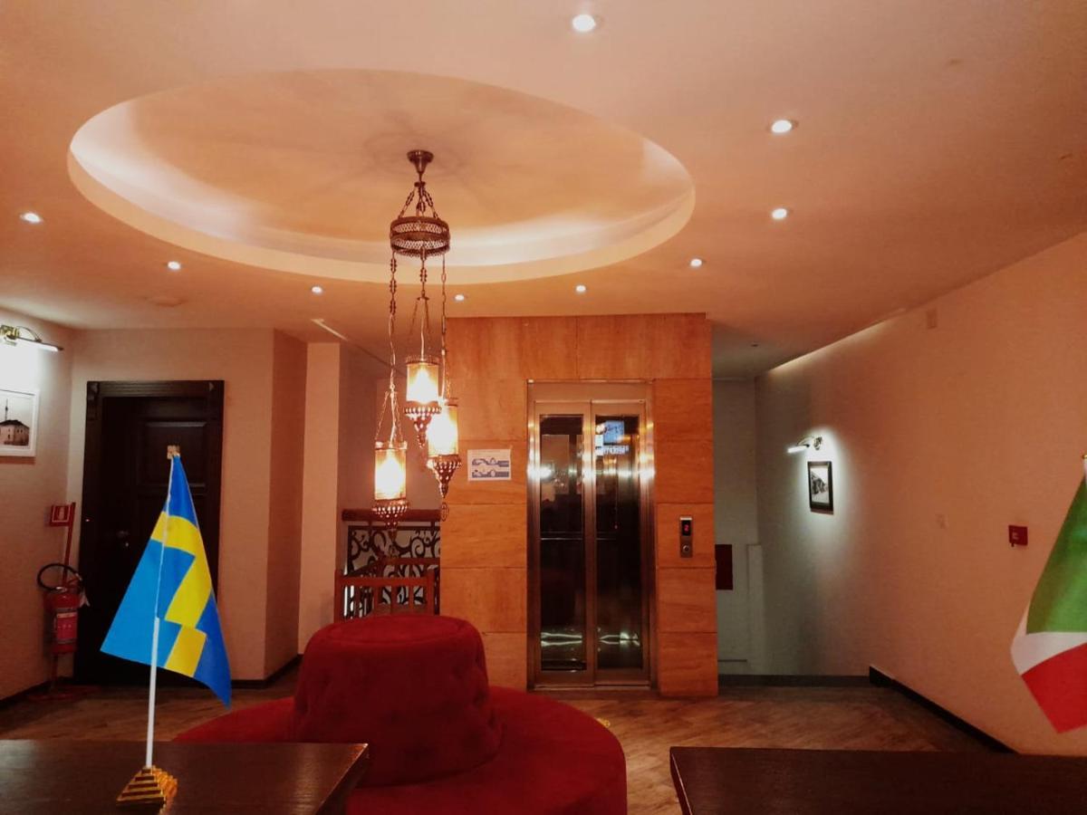 Hotel Happy Gjakova Екстериор снимка