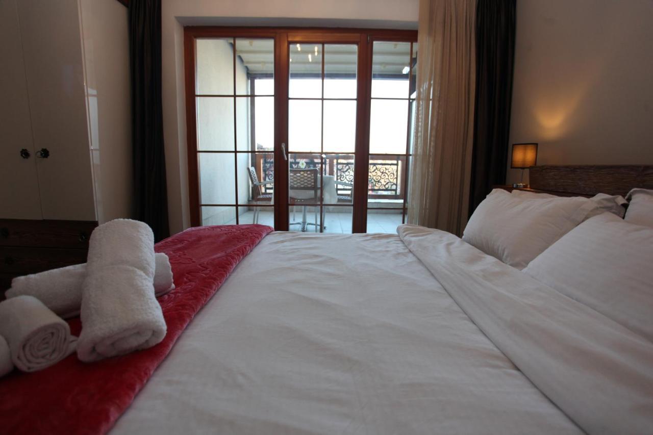 Hotel Happy Gjakova Екстериор снимка