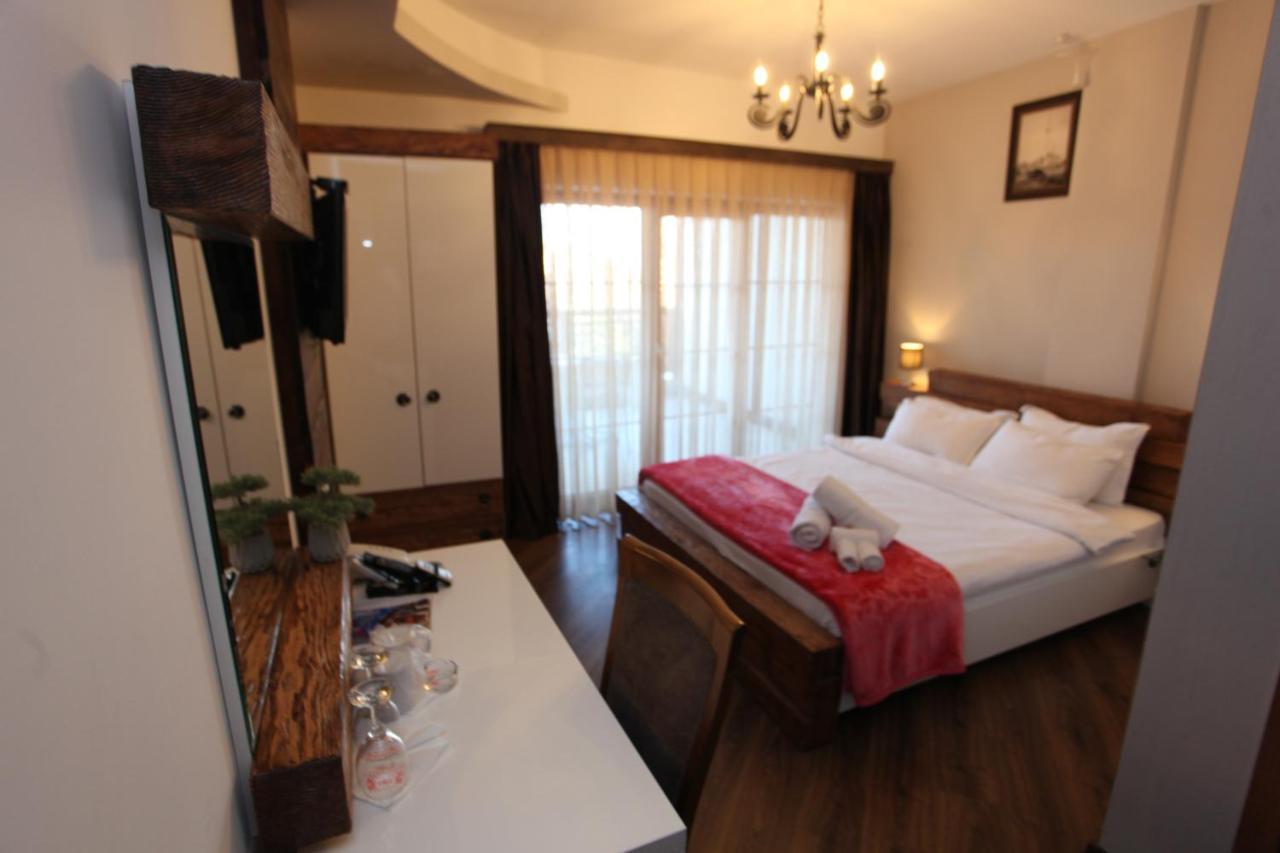 Hotel Happy Gjakova Екстериор снимка
