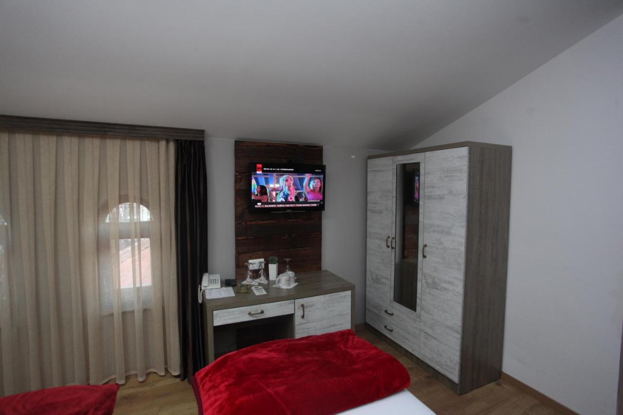 Hotel Happy Gjakova Екстериор снимка